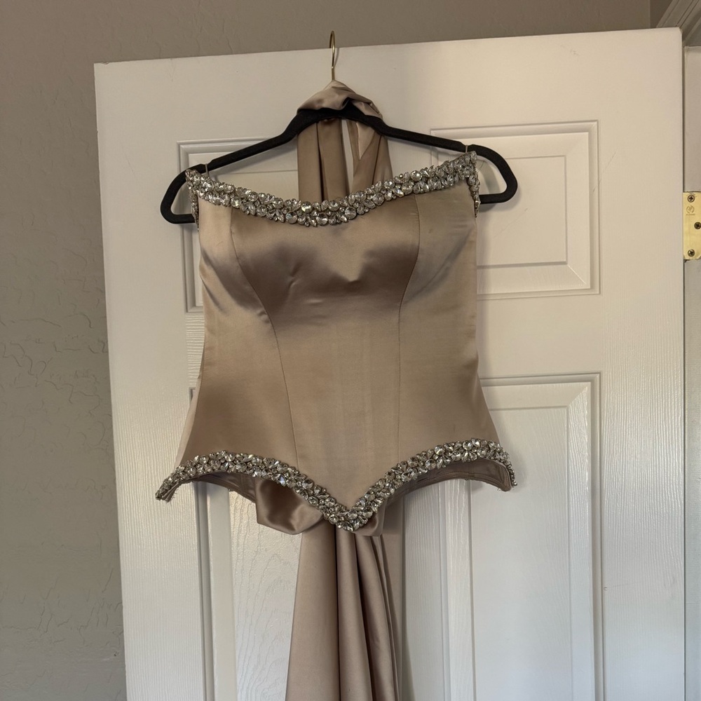 Elegant Beaded Cream Evening Gown - Picture 10 of 11